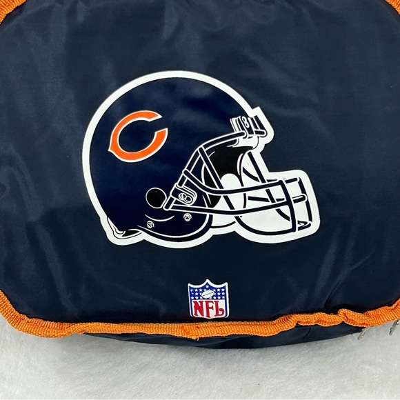 NFL Team Chicago Bears Football Travel School Game Cooler Lunch Box Bag 10”x8” - Picture 2 of 9